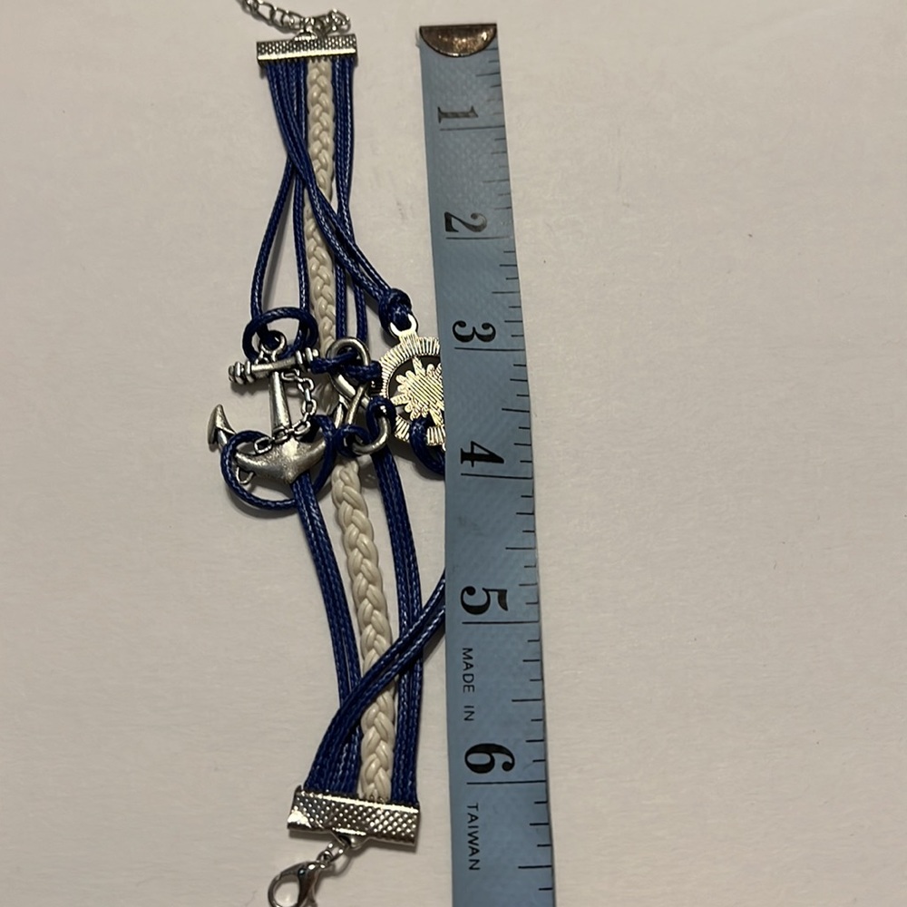 Three bracelet - Picture 5 of 5